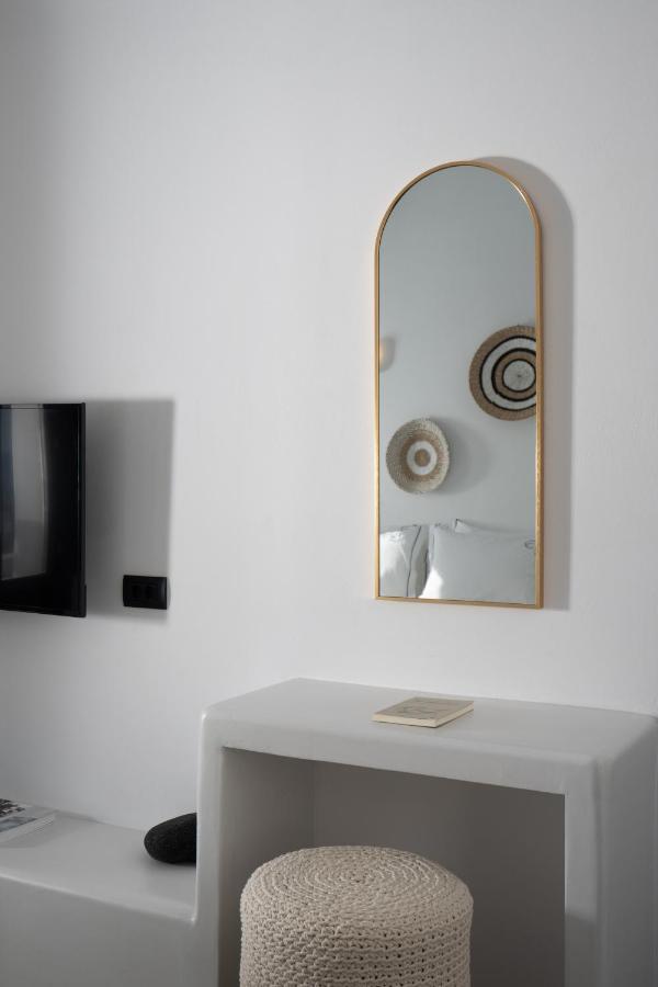 Akri Suites Vourvoúlos Екстериор снимка